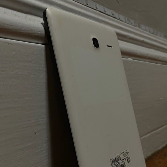 Android Tablet - Picture 2 of 4